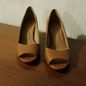 Ann Taylor heels